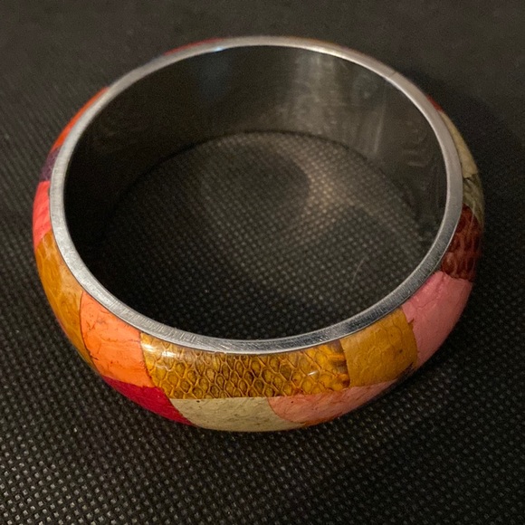 Vintage lot of 2 hot pink sparkles & multi metal Bracelet/bangles - Picture 7 of 10